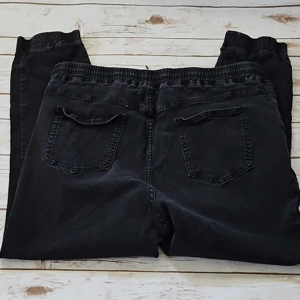 SHEIN Black Denim Joggers with Elastic Waist and Hems